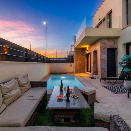 Villa White Diamond - Piscine - Plage 10 Minutes Daya Vieja Luaran gambar