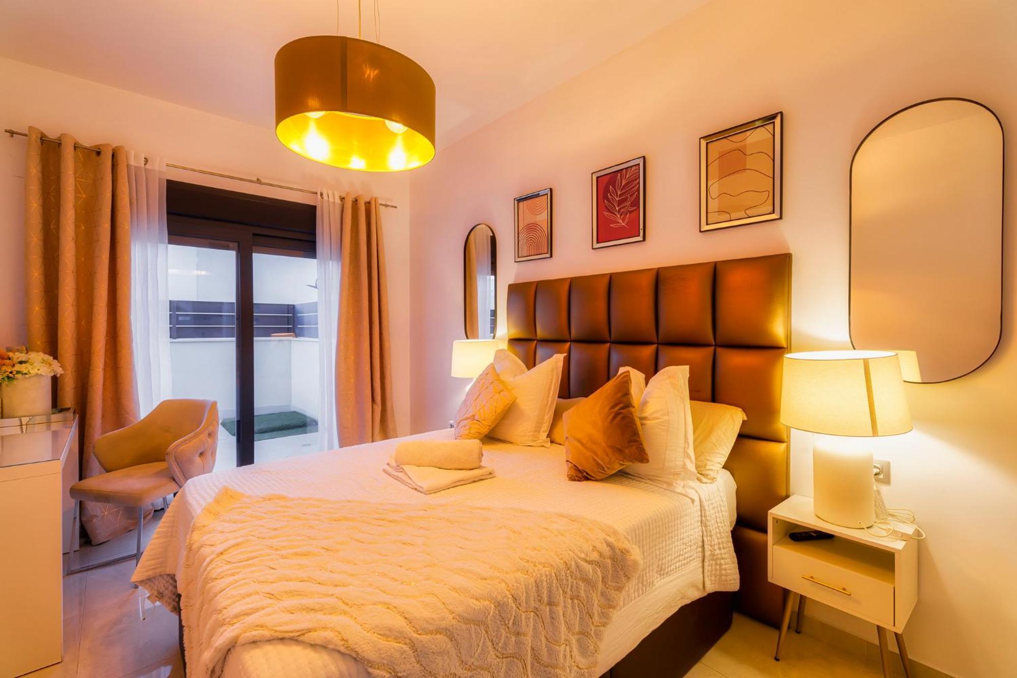 Villa White Diamond - Piscine - Plage 10 Minutes Daya Vieja Luaran gambar